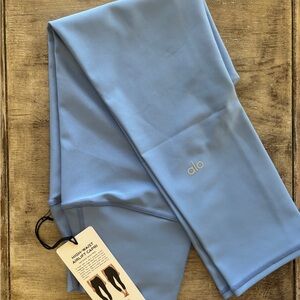 ALO Yoga Light Blue Leggings